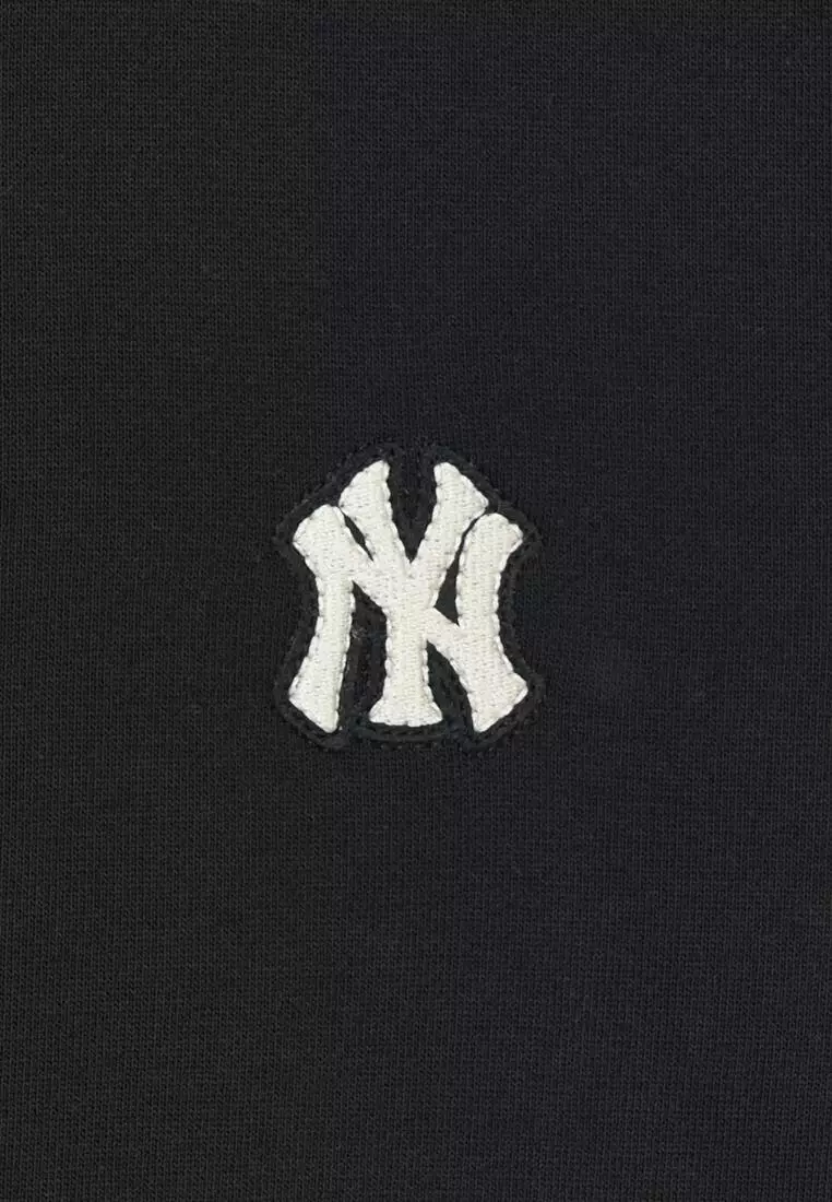 BASIC SMALL LOGO COMFORTABLE FIT SWEATSHIRTS NEW YORK YANKEES