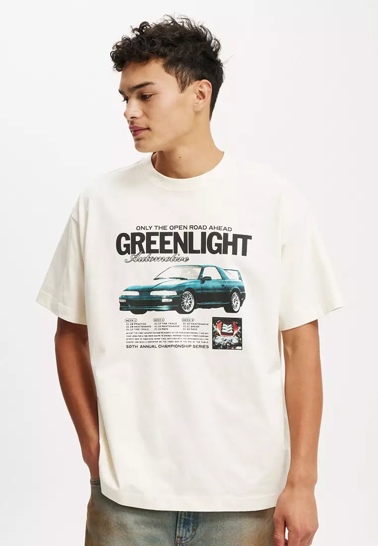 Box Fit Graphic T-Shirt