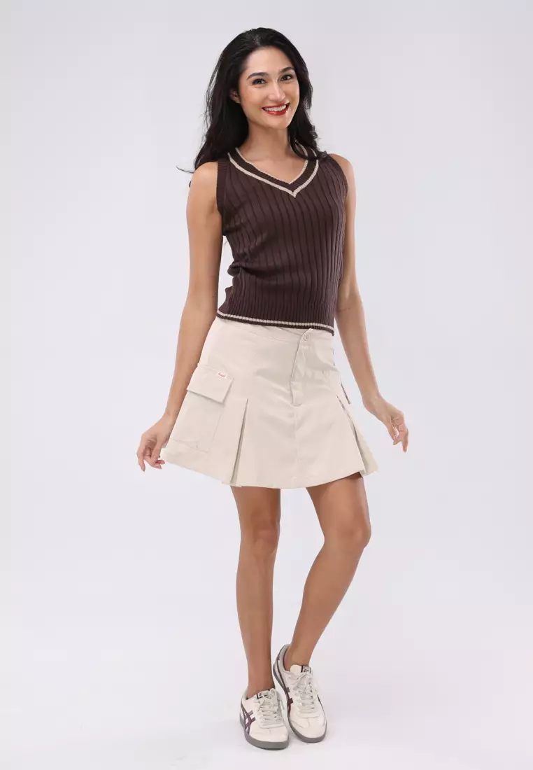 Knitted V-neck Sleeveless Blouse