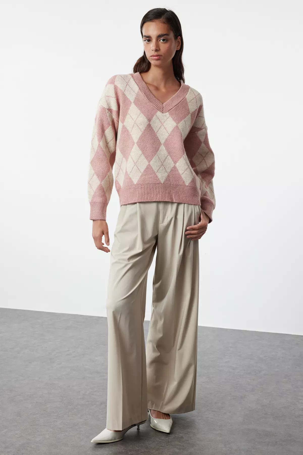 Soft Textured Dried Rose Diamond Knitwear Sweater