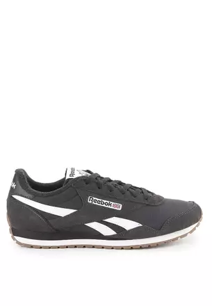 Sepatu & Apparel Sport Reebok di ZALORA
