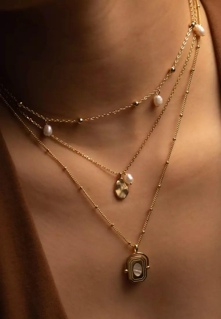 Pocketful Pearl Gold Necklace