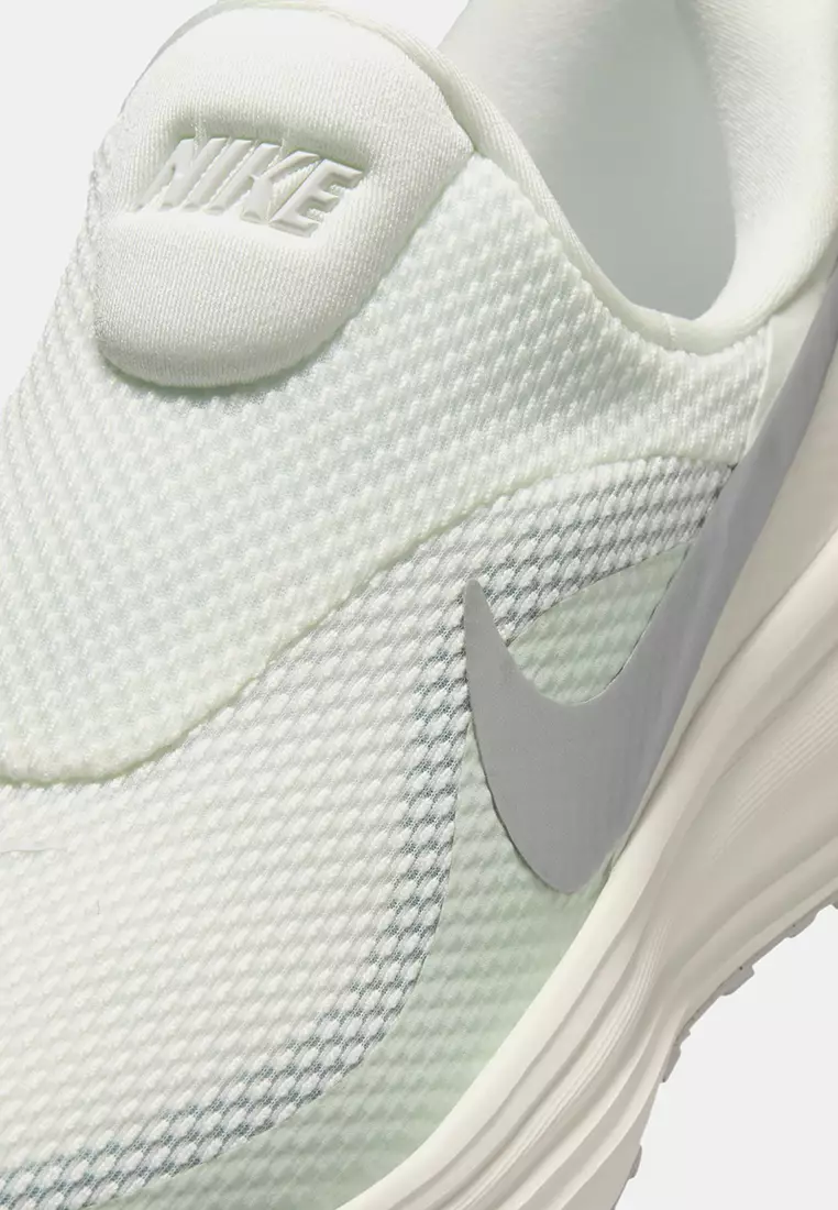 Revolution 8 EasyOn Women's Road Running Shoes