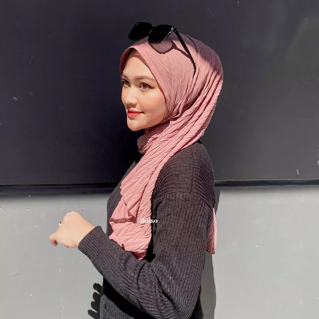 AURA Active Hijab Pashmina Flowy Plisket Breeze