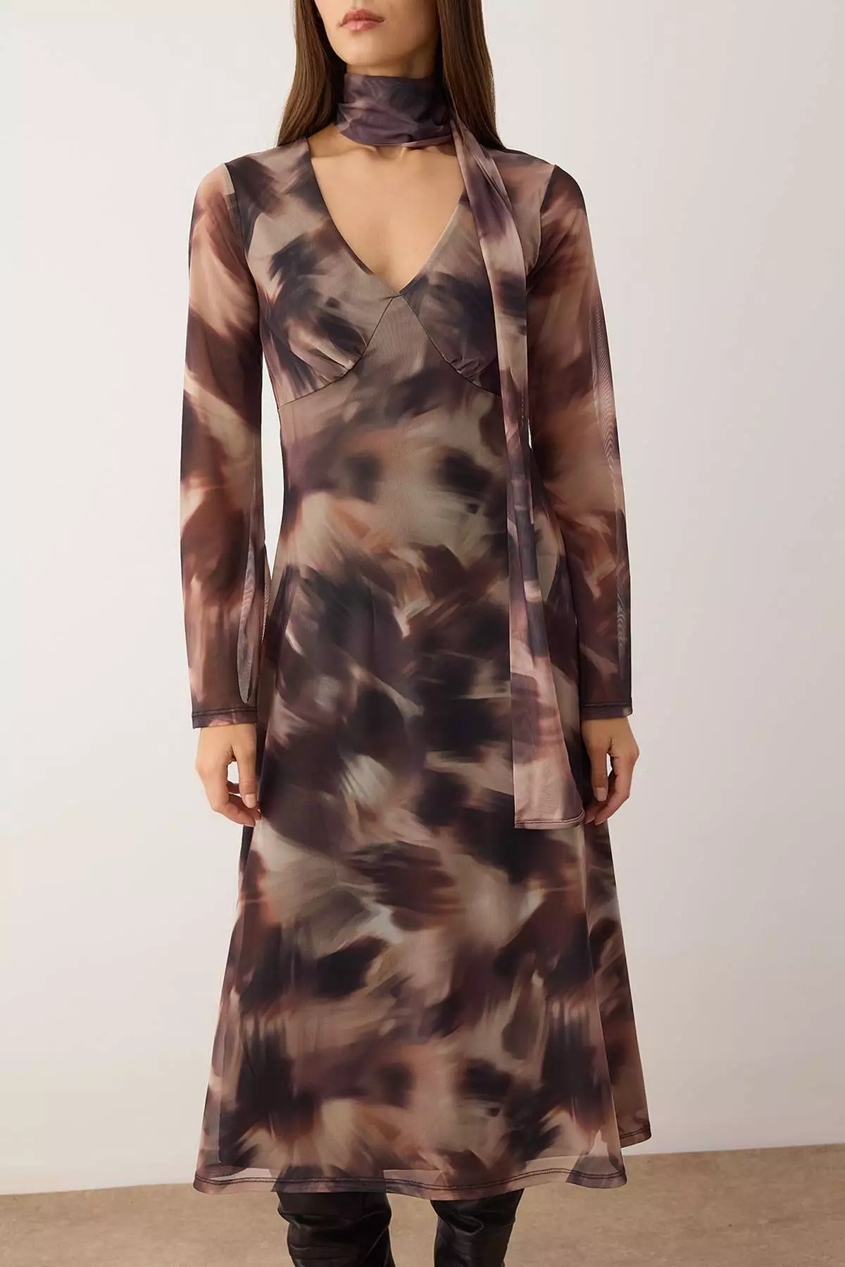 Multicolored Abstract Accessory Detailed Midi Knit Dress