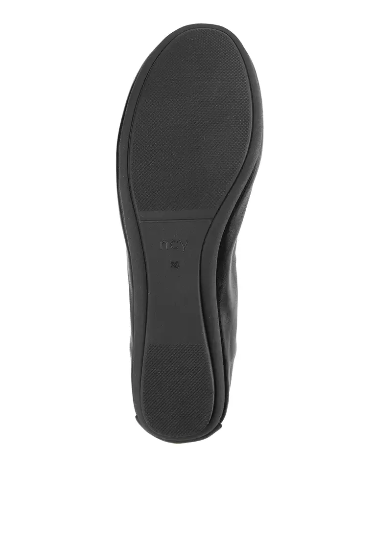 Elisa J2425-1 Flat Shoes Black