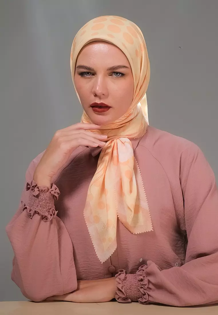 Laura Printed Scarf | Hijab Kerudung Segi Empat Motif
