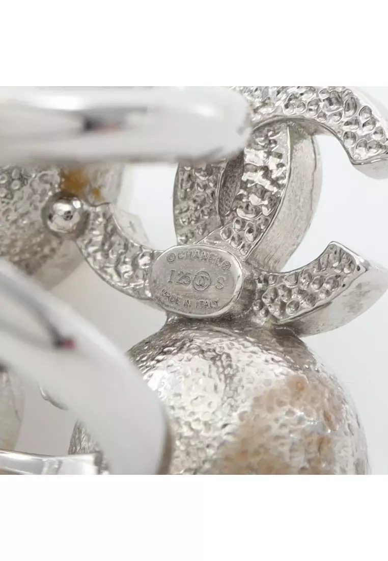 Pre-Loved Chanel coco mark ring ring Fake pearl Rhinestone Silver off white clear I25S