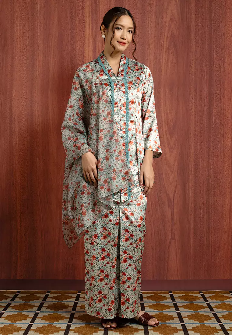 SALMA KURUNG LABUH SET WITH SHAWL