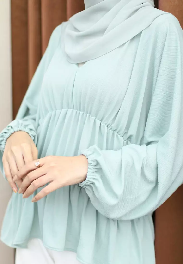 Kenura Blouse Green Pastel