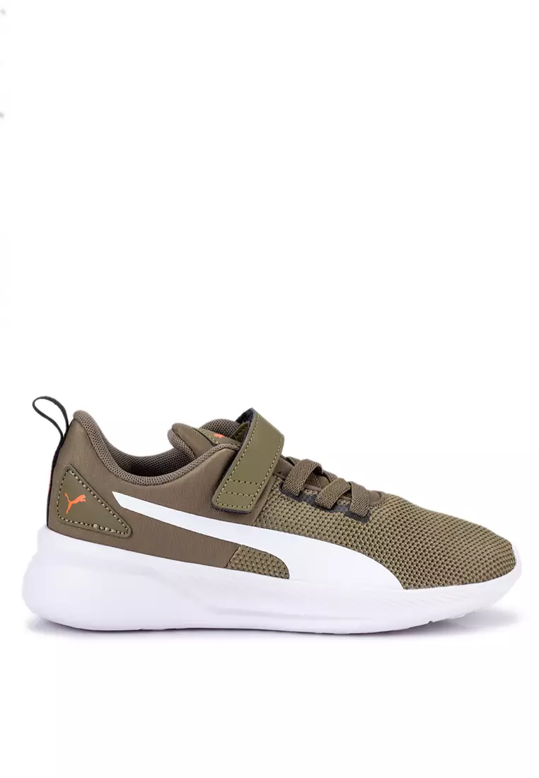 Puma lightweight clearance trainers