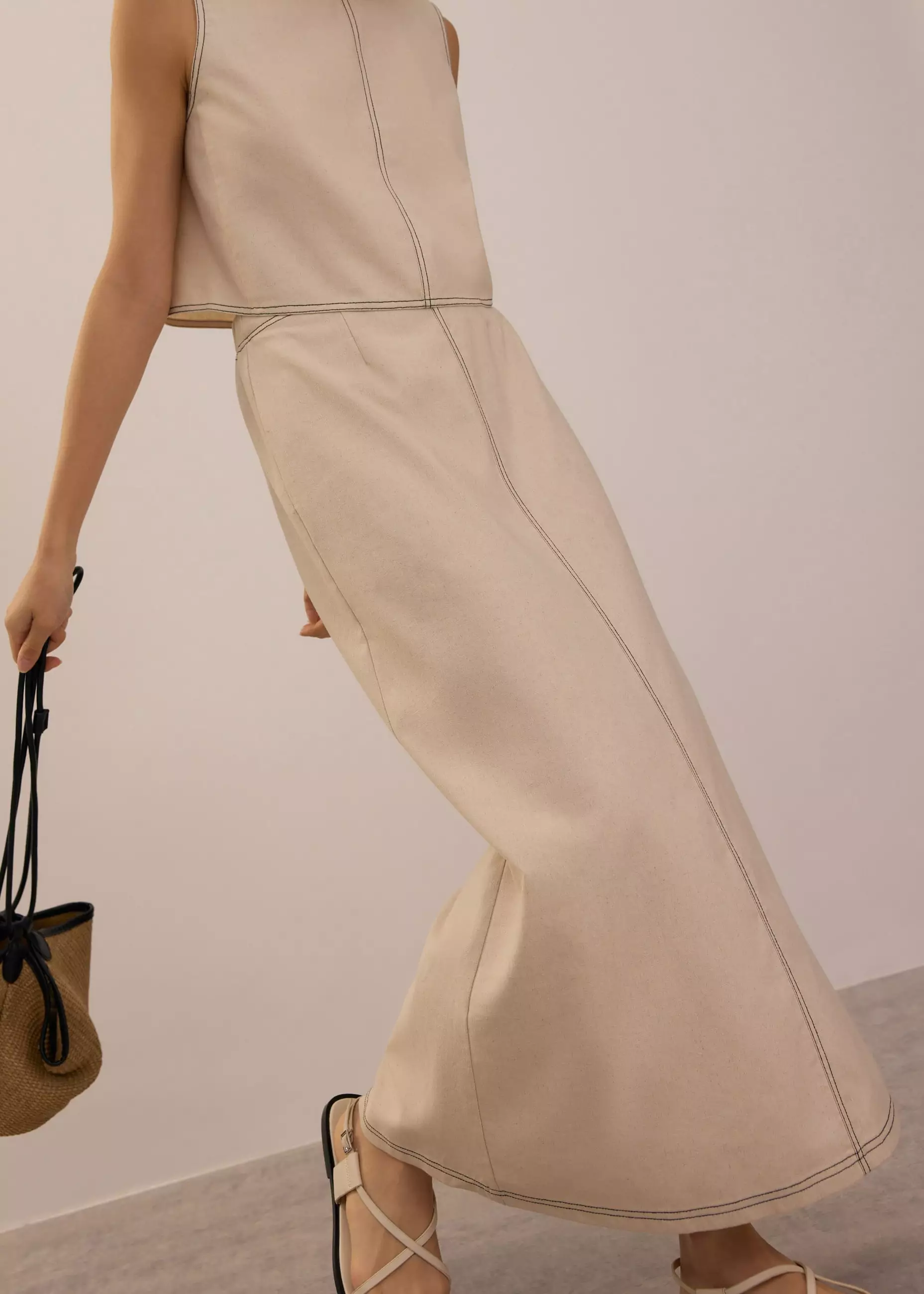 Rok Wanita - Elastic High Waist A-line Maxi Skirt