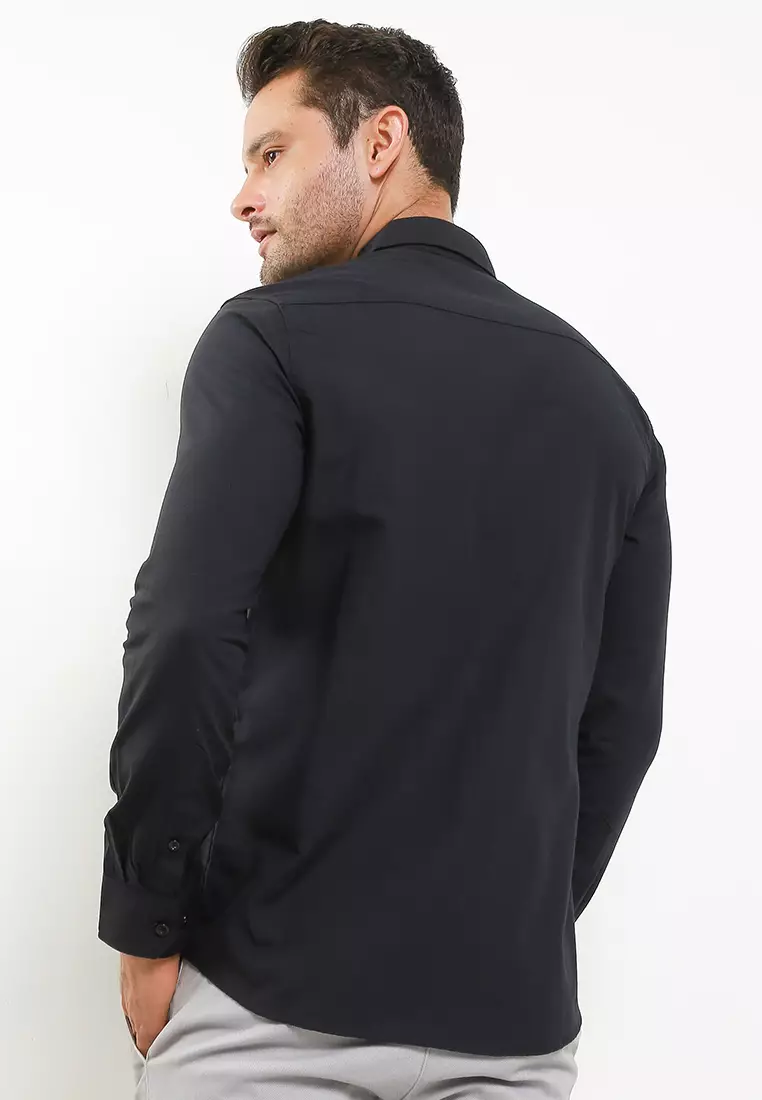Cotton Well Long Sleeve Oxford Black | Kemeja Lengan Panjang Basic Polos Hitam