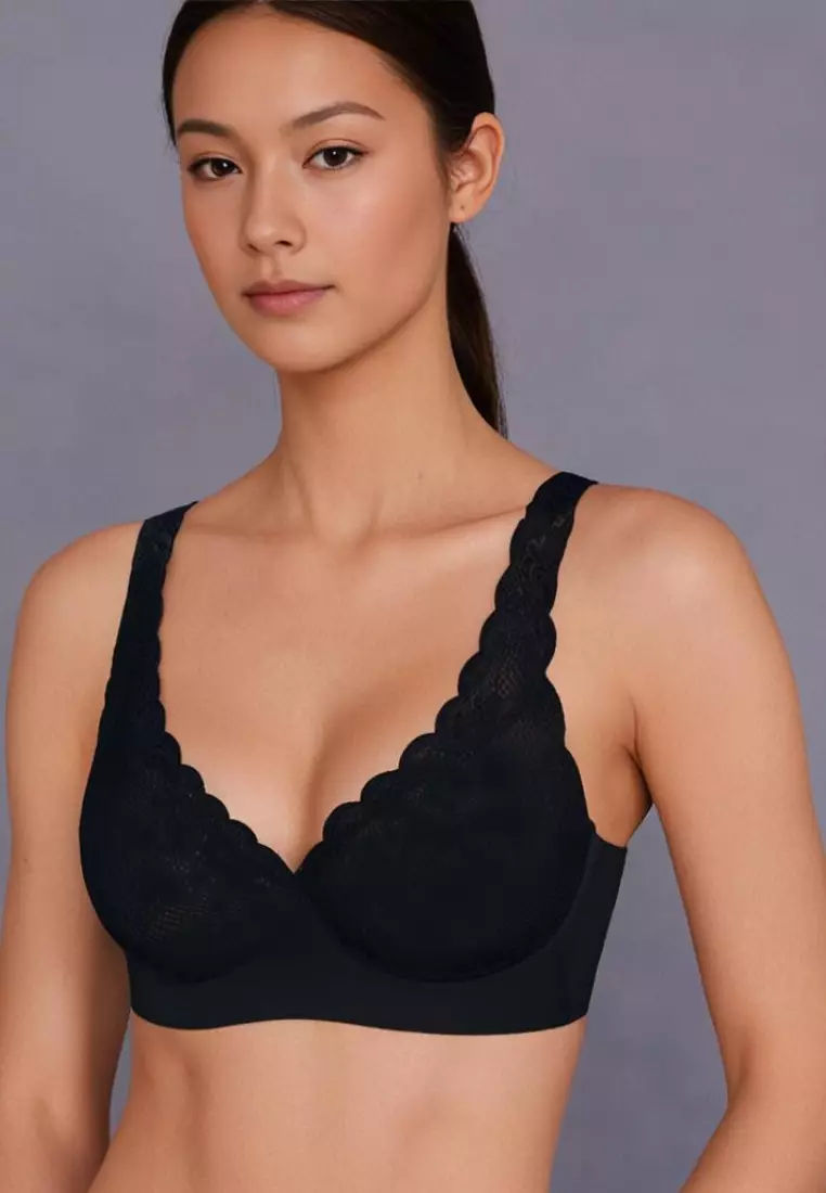 Premium Laura Lace Bralette Top in Black