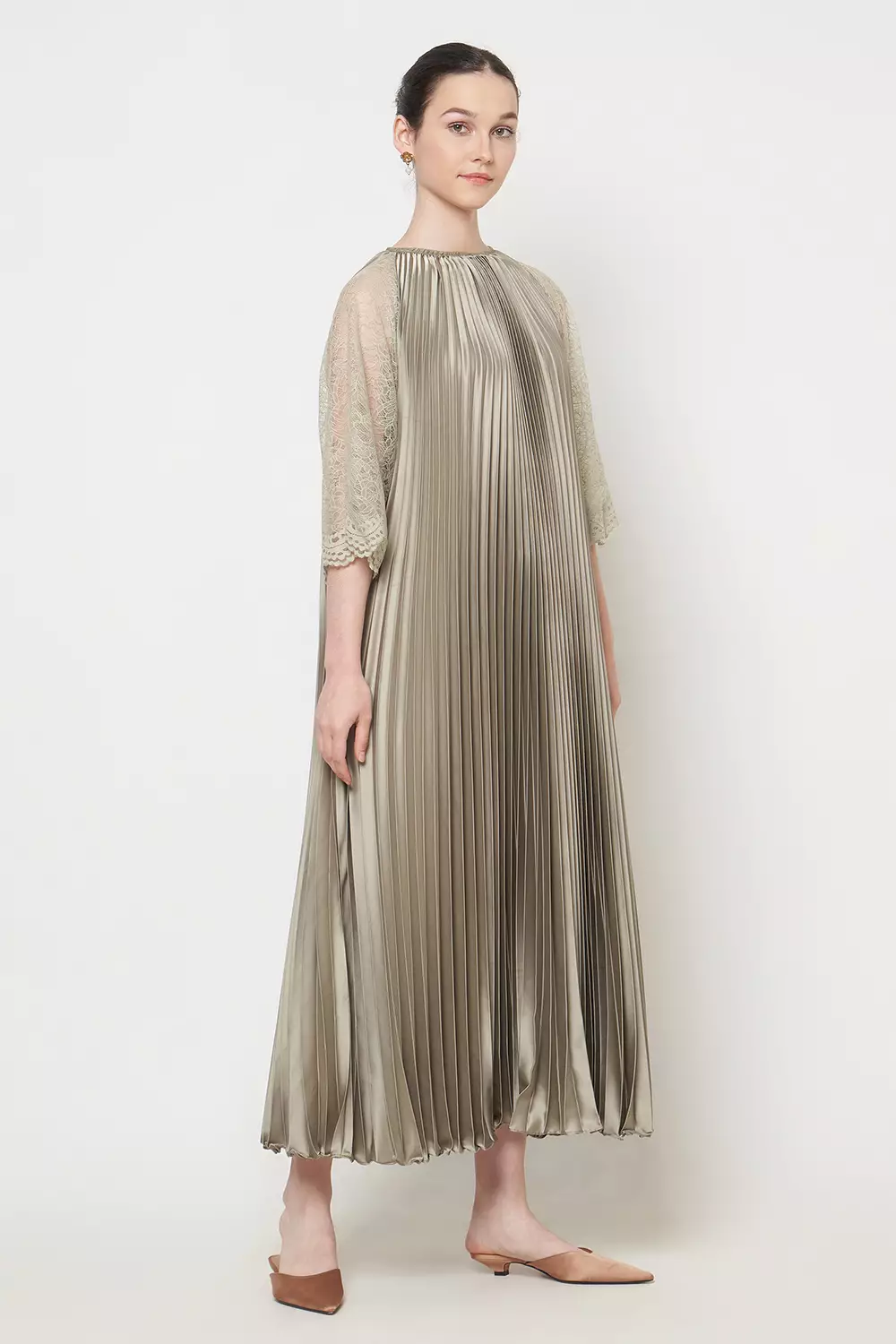 Vilana Dress in Olive