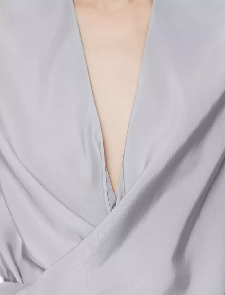 V-Neck Twist Knot Short Sleeve Shirt