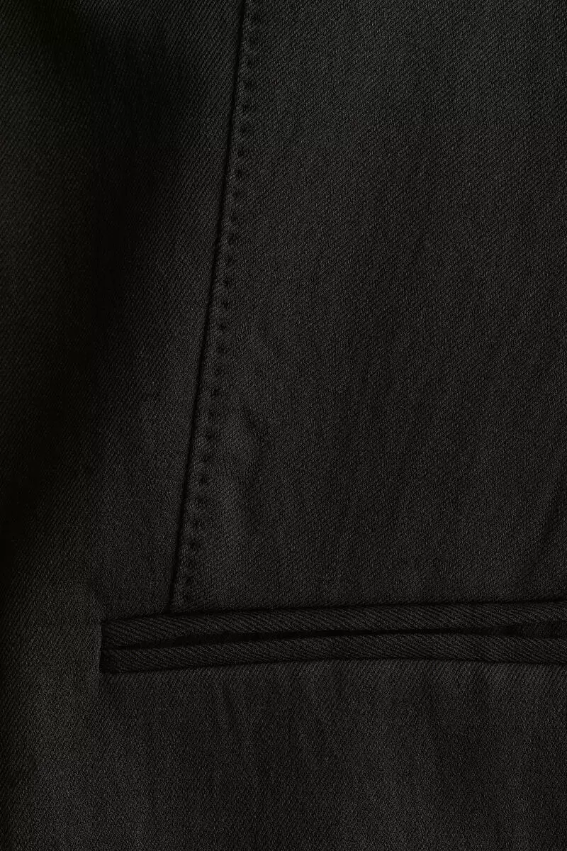 Collarless blazer