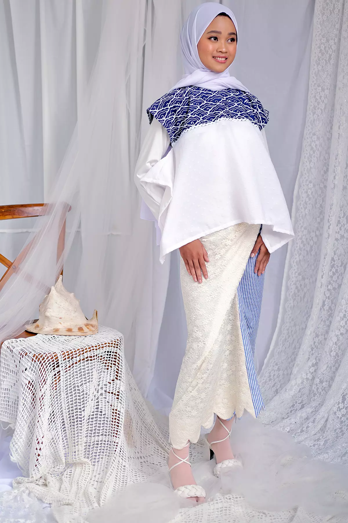 Ladore Megamendung Biru Kebaya