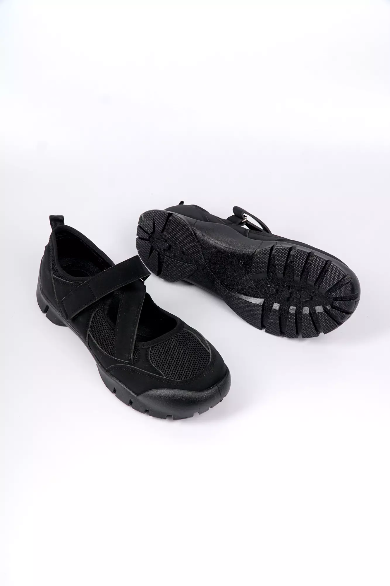 Blow Ama Sneakers Wanita WCBL 0003