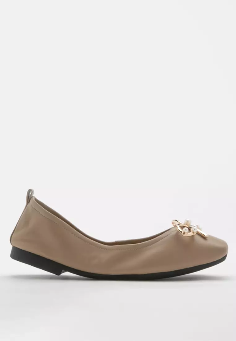 Discount on Pazzion  shoes - SKU: Hailey Foldable Square-Toe Bow Flats Khaki