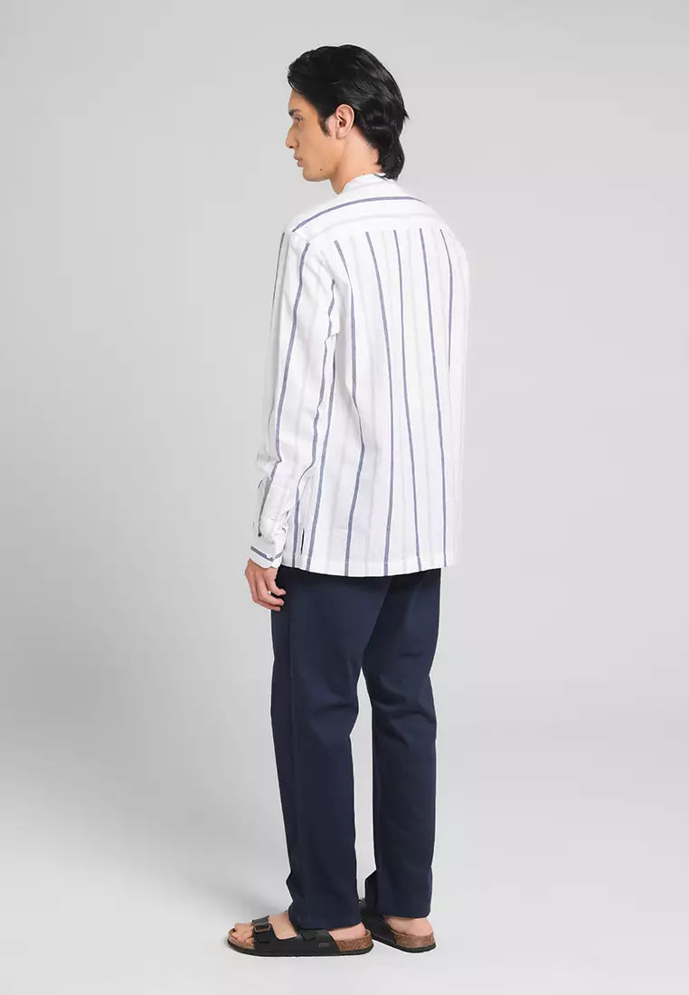 MANZONE X Adipati Dolken - Kemeja Koko Shanghai Lengan Panjang Pria Ezzat Comfort Fit - White Warna White