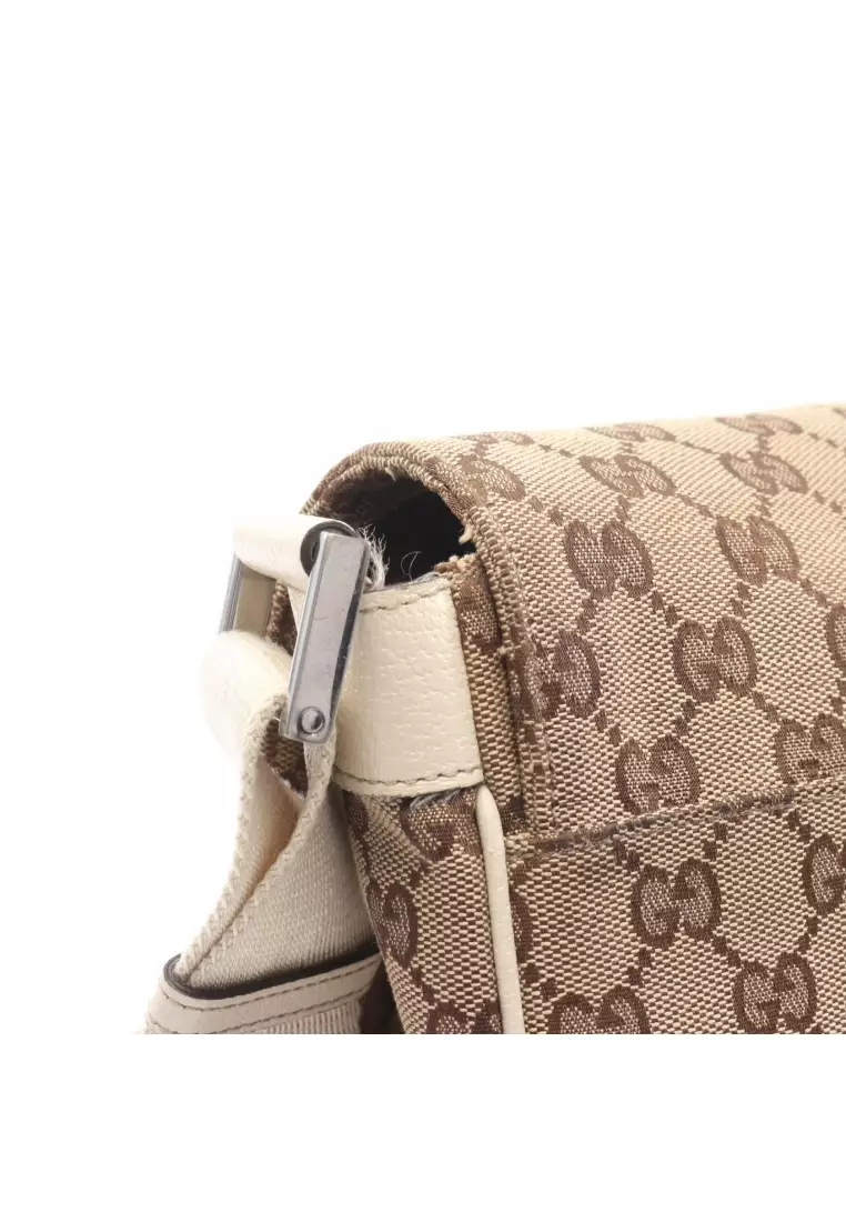 Pre-Loved Gucci GG canvas Shoulder bag canvas leather beige ivory