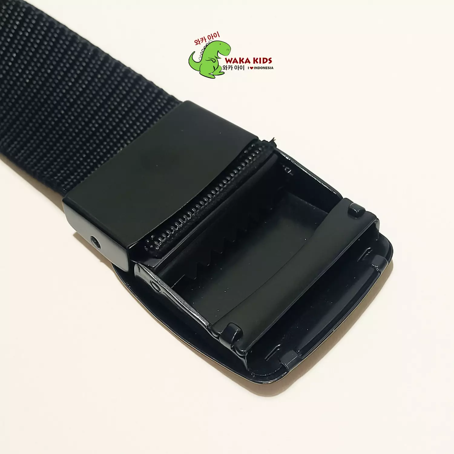 Wakakids Ikat Pinggang Pria Dewasa Nylon Canvas Sabuk Gesper Casual Kepala Besi Polos GP14 Vench Hitam