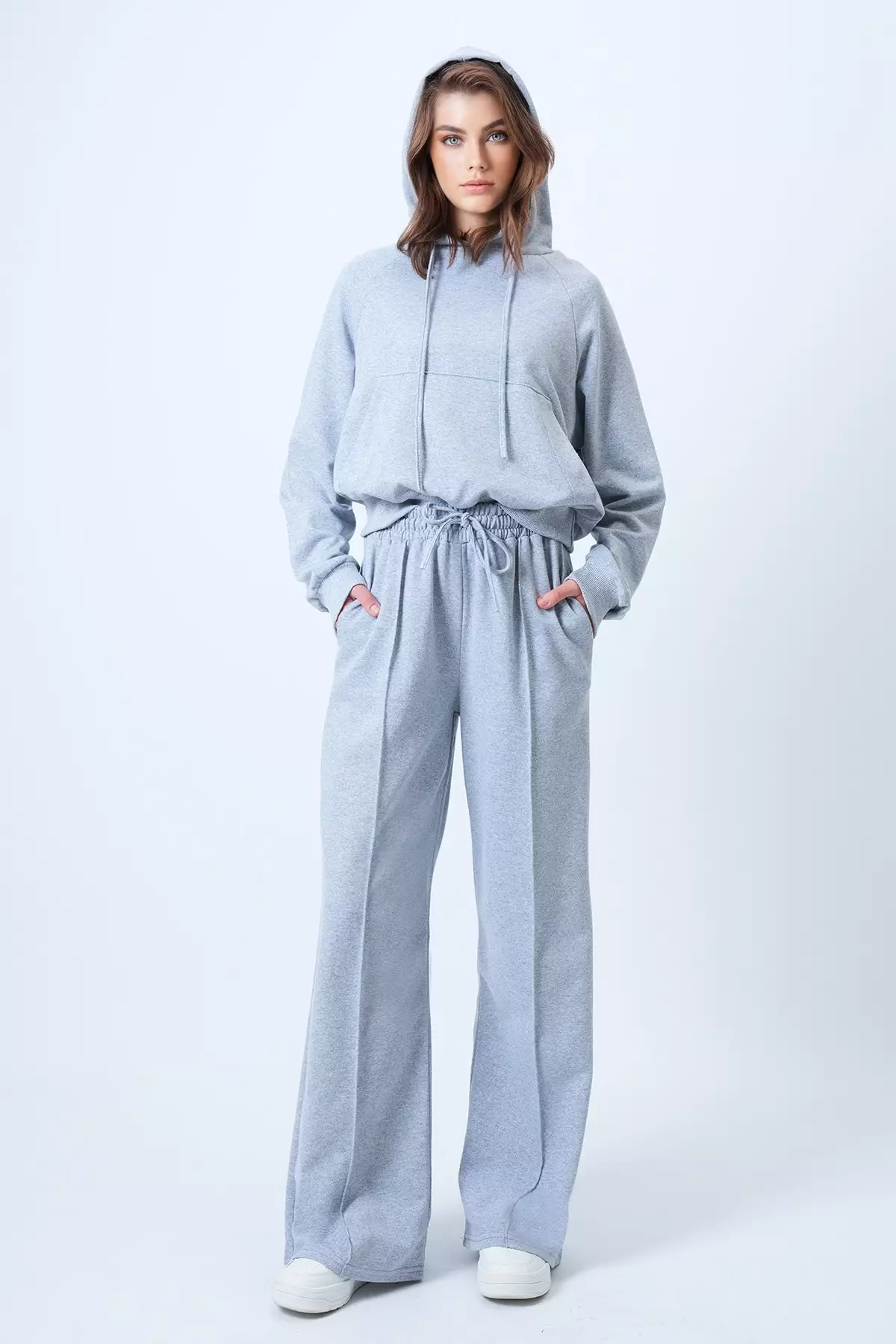 Women'S Grimelange Kangaroo Pocket Crop Sweatshirt And Green Casual Cut Trousers Set Alc-X14609