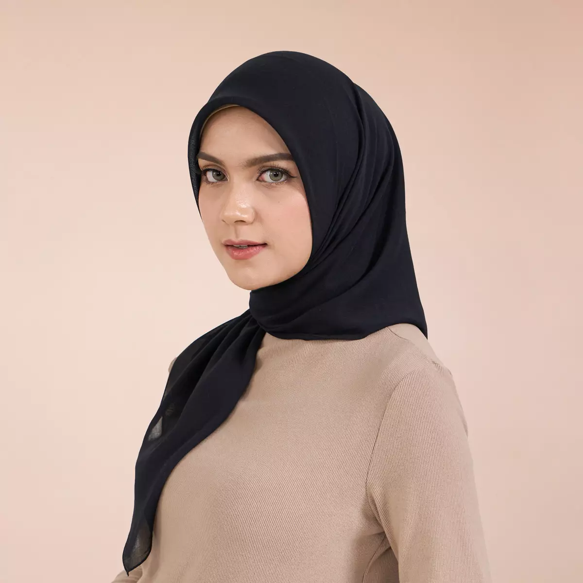 ZM Zaskia Mecca - Qiola Ink Scarf - Kerudung Segi Empat