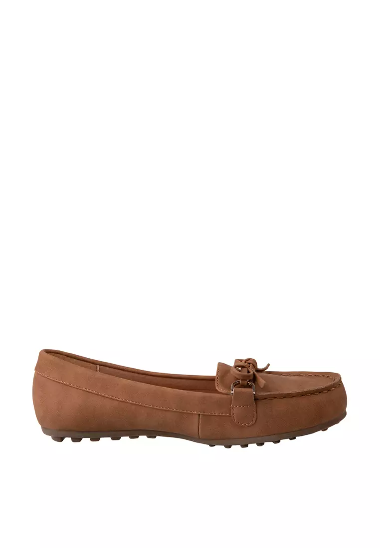 Discount on Comfort Plus by Predictions  shoes - SKU: Women's Deja Bow Driving Mocassin