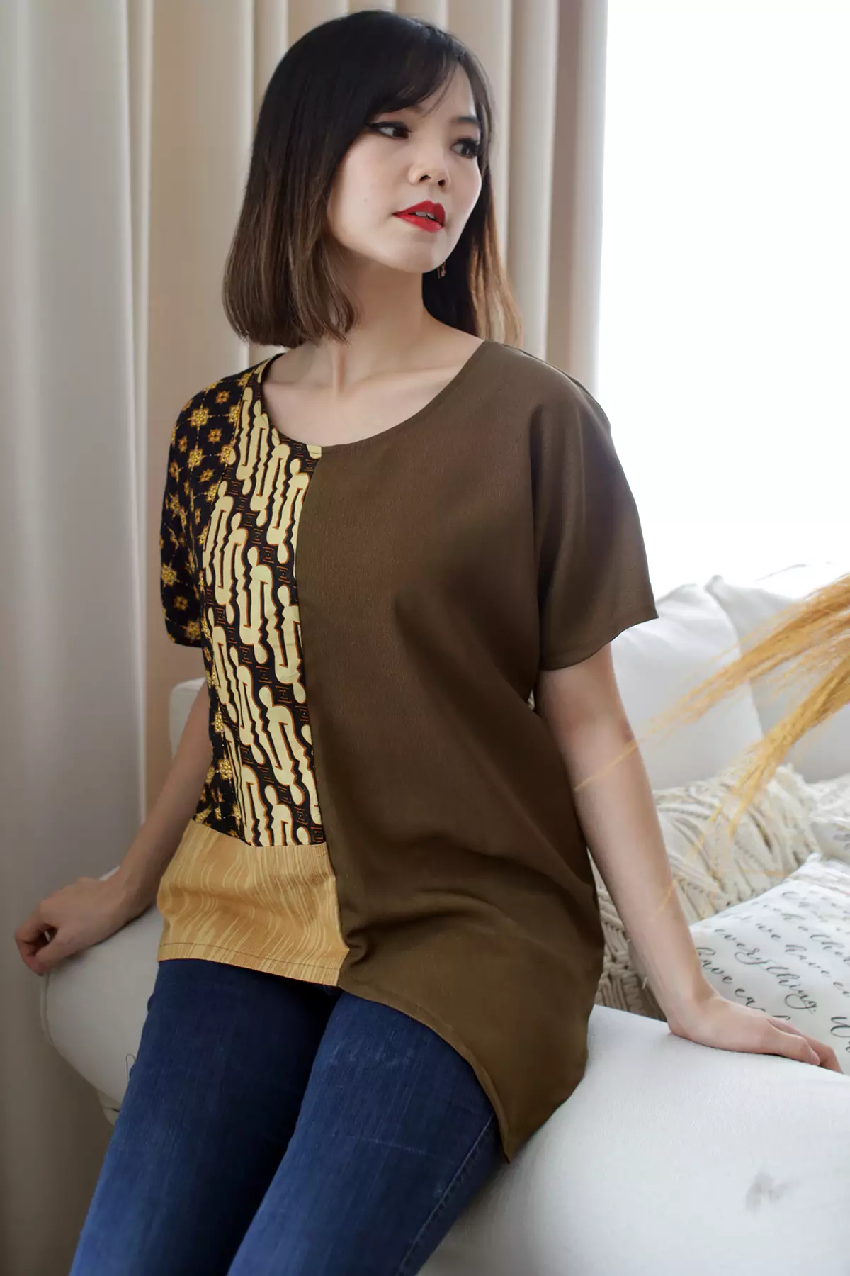 Dianti Patchwork Sogan Batik Blouse