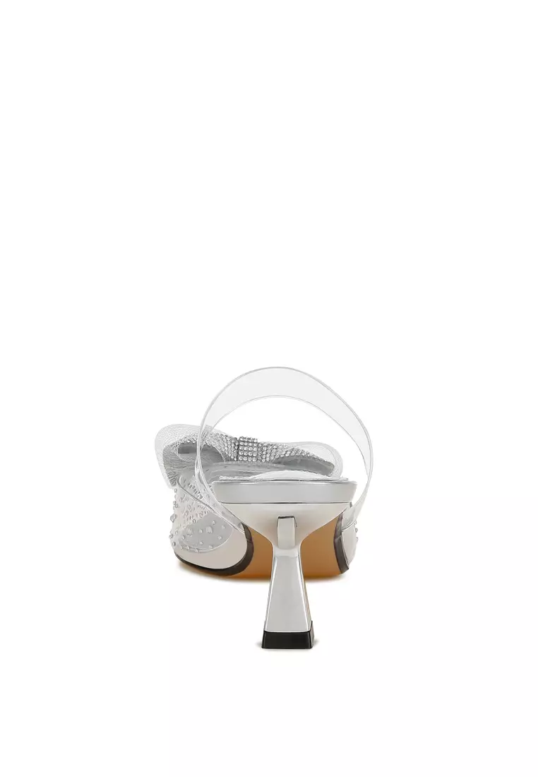 Sepatu Hak Kucing Busur Berhias Warna Perak