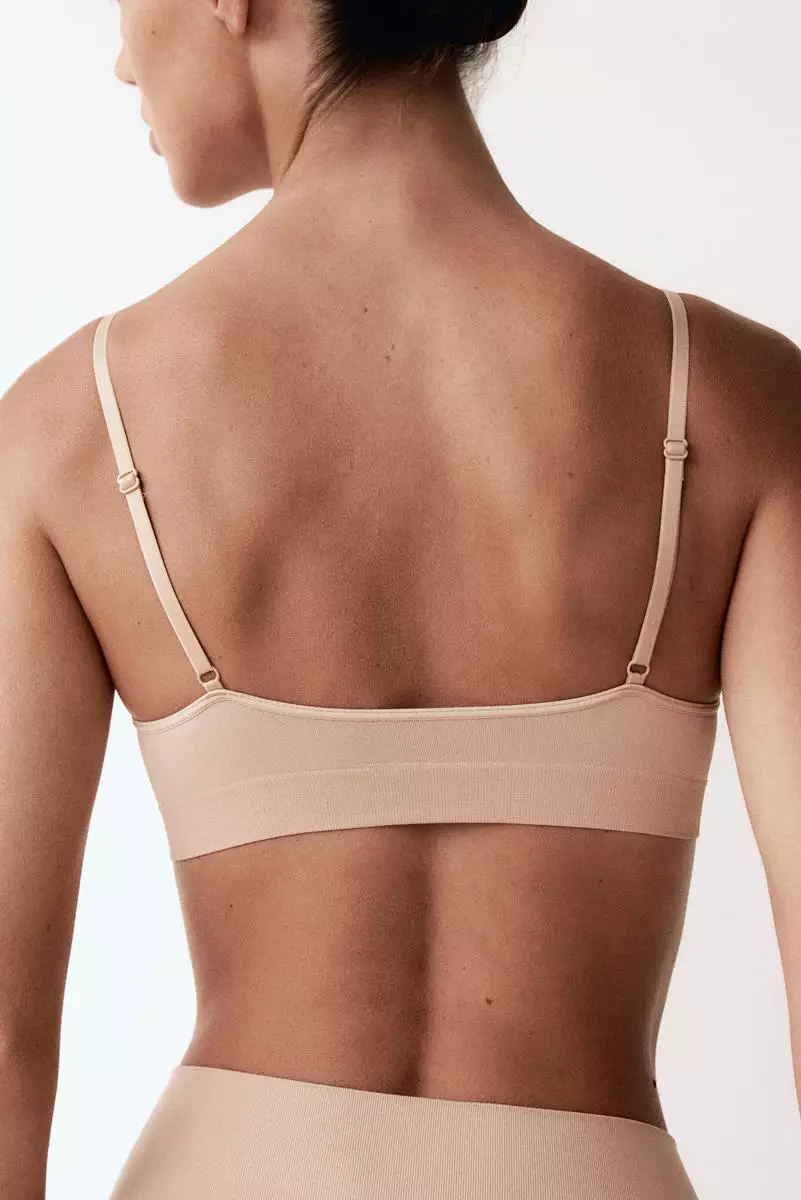 Seamless padded soft bra