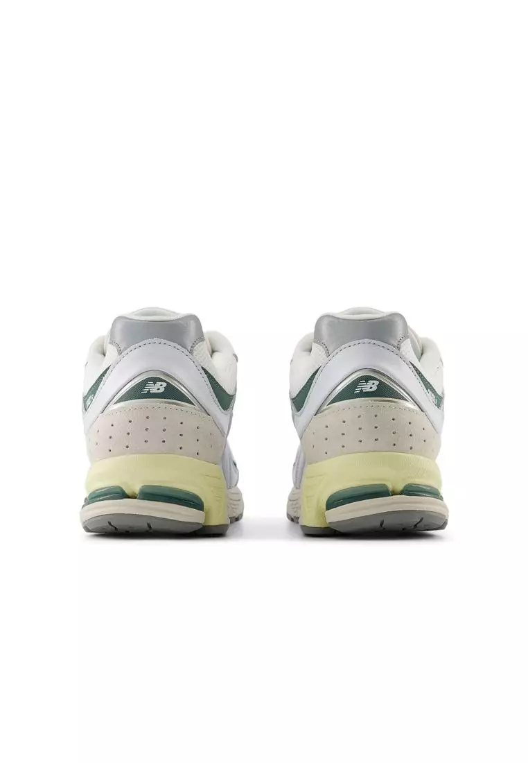 New Balance Unisex 2002R  - White