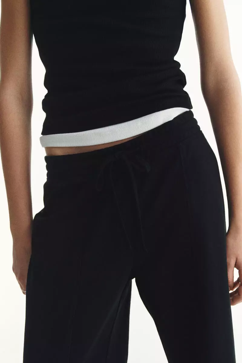 Wide joggers