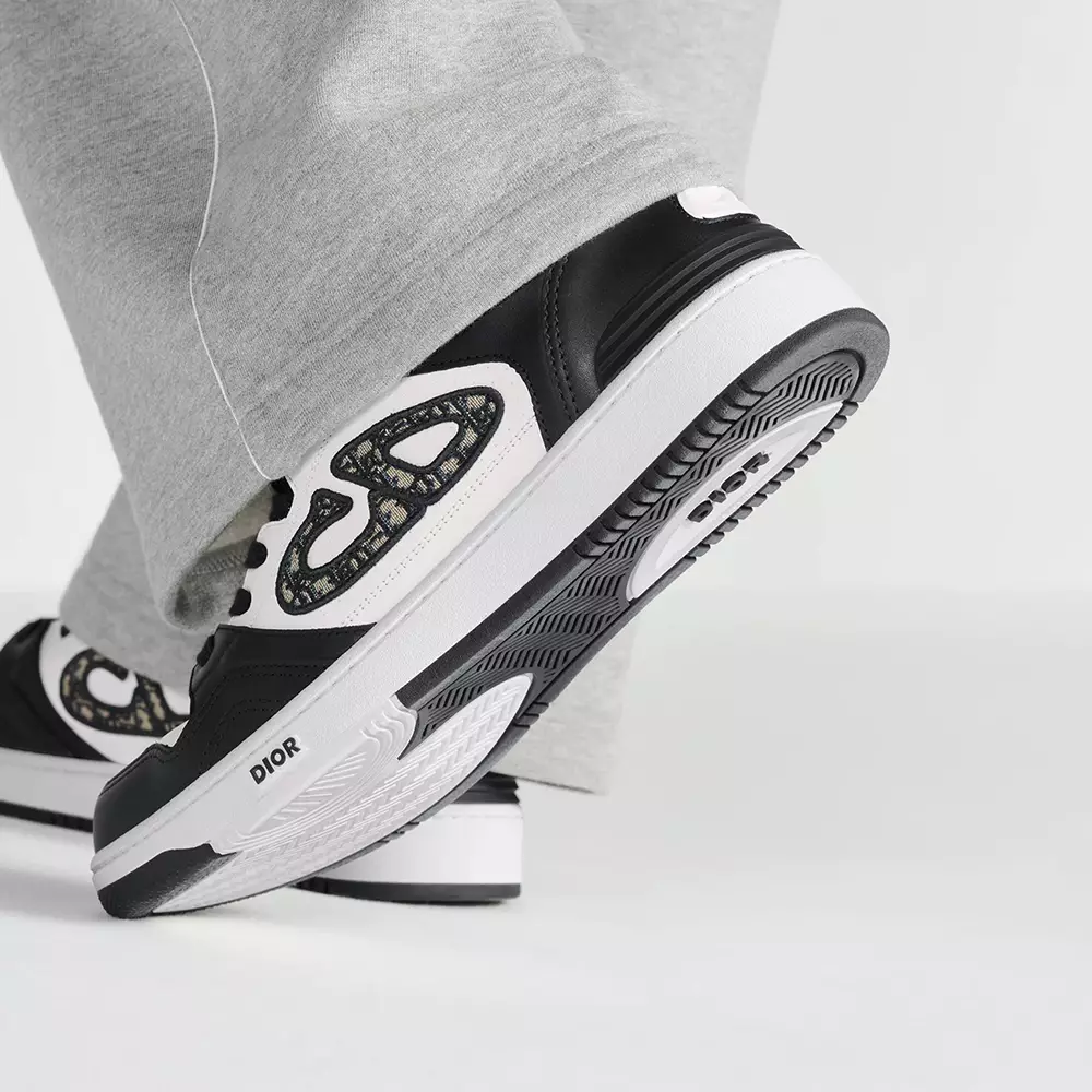 B57 Oblique Jacquard Low Top Sneakers Black White