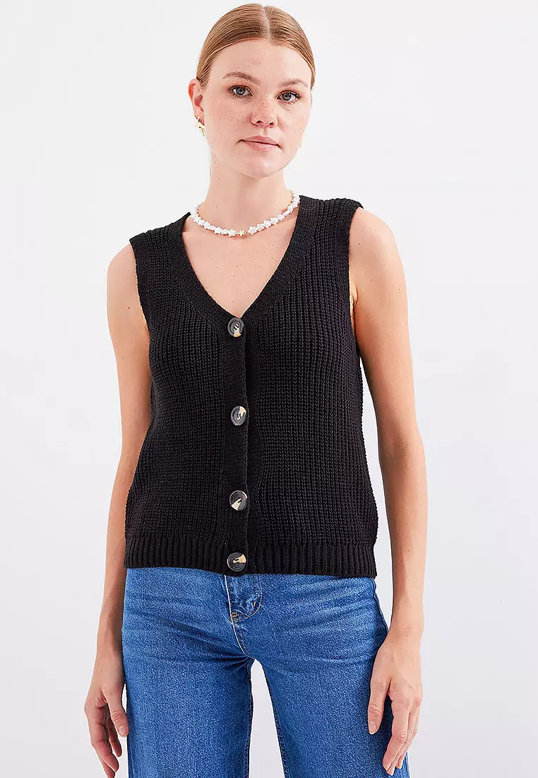 Buttoned Short Knitwear Vest Black