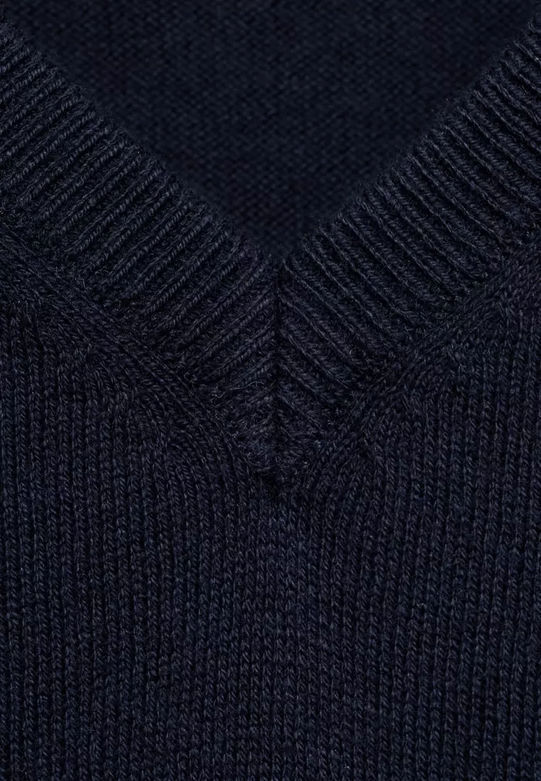 V-Neck Knitted Vest