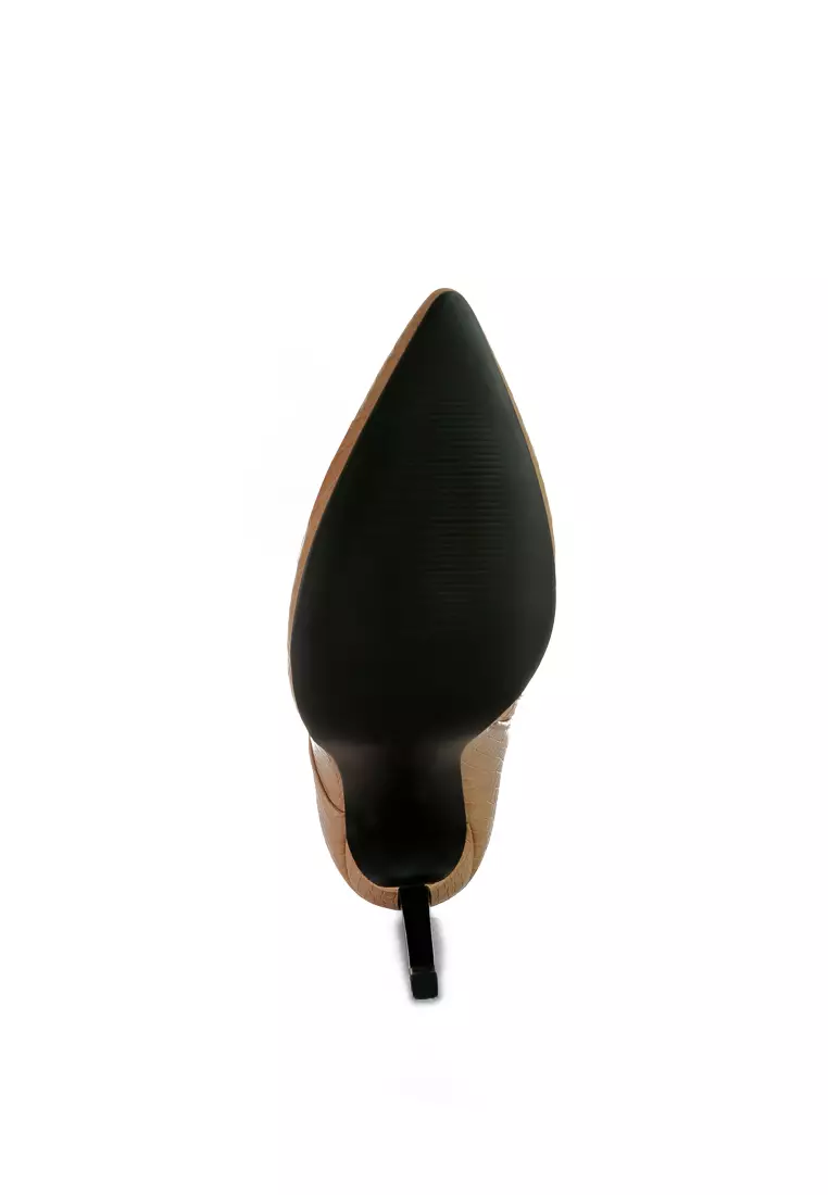 Sepatu Bot Bertekstur Croc di Atas Pergelangan Kaki dalam Warna Beige