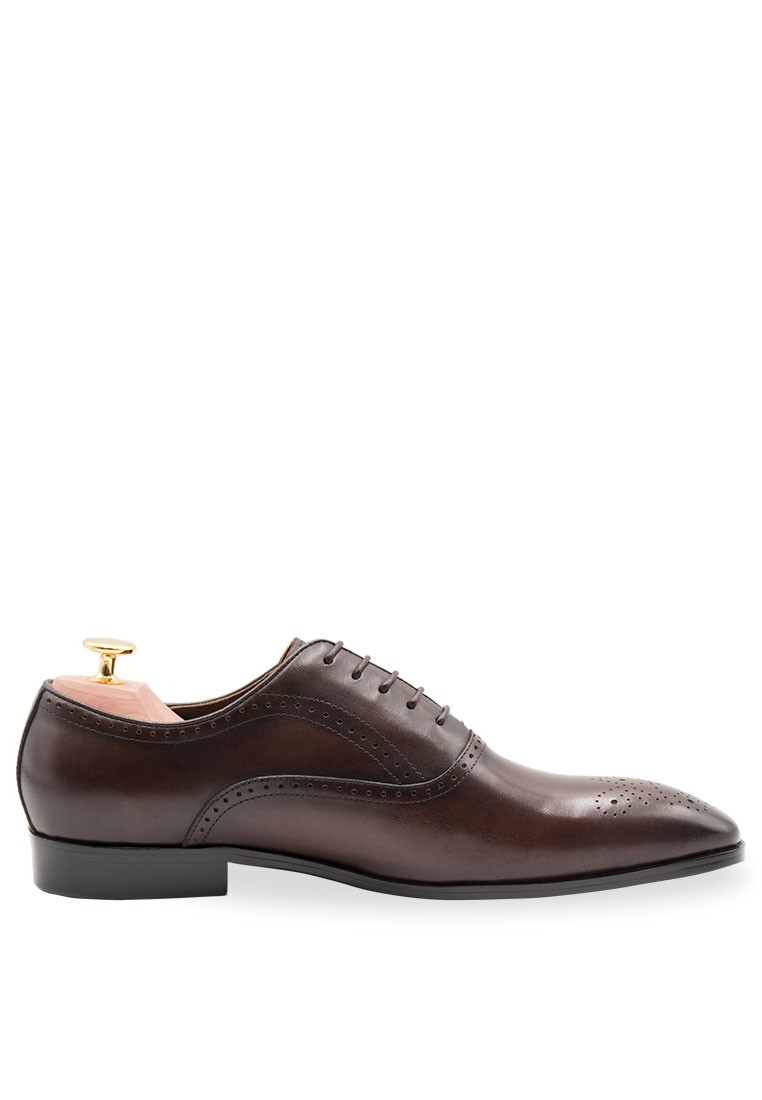 Mendoza Medallion Walnut Oxford