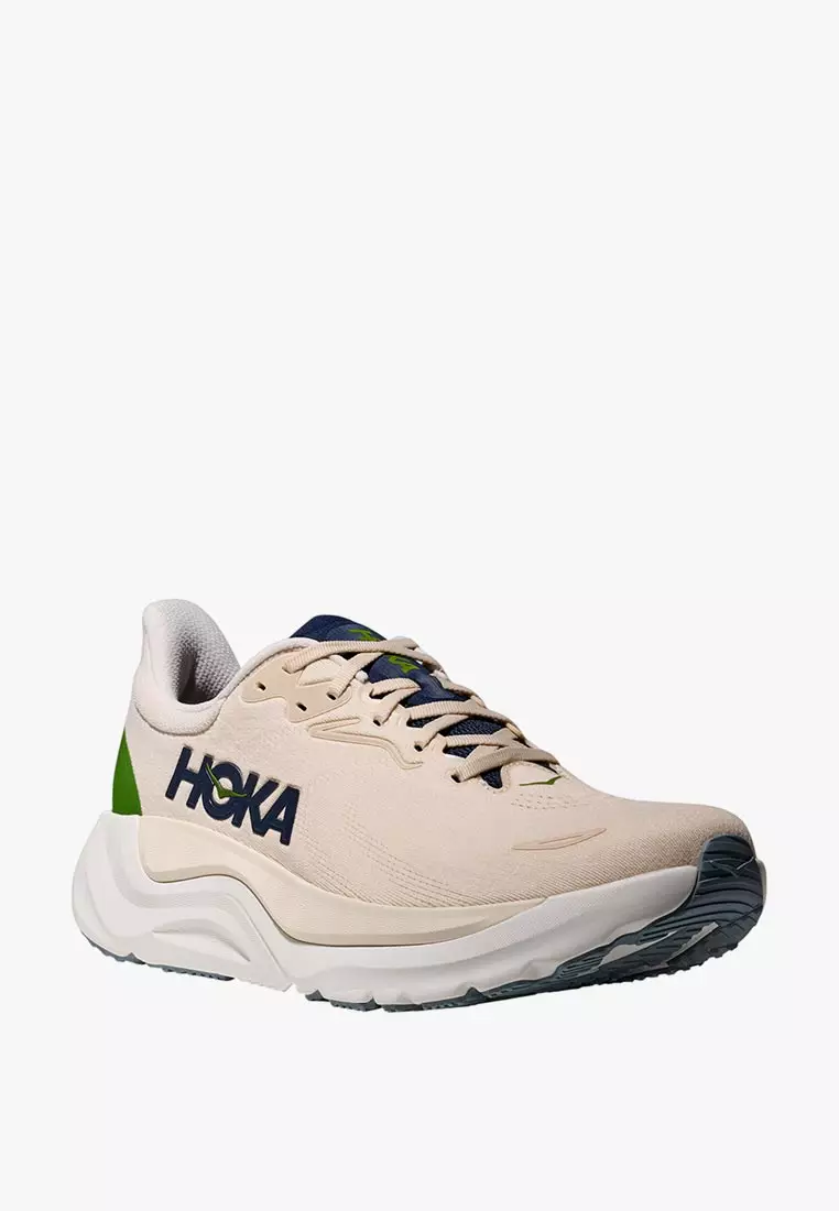 Arahi 8 Running Shoes Mens - Cream