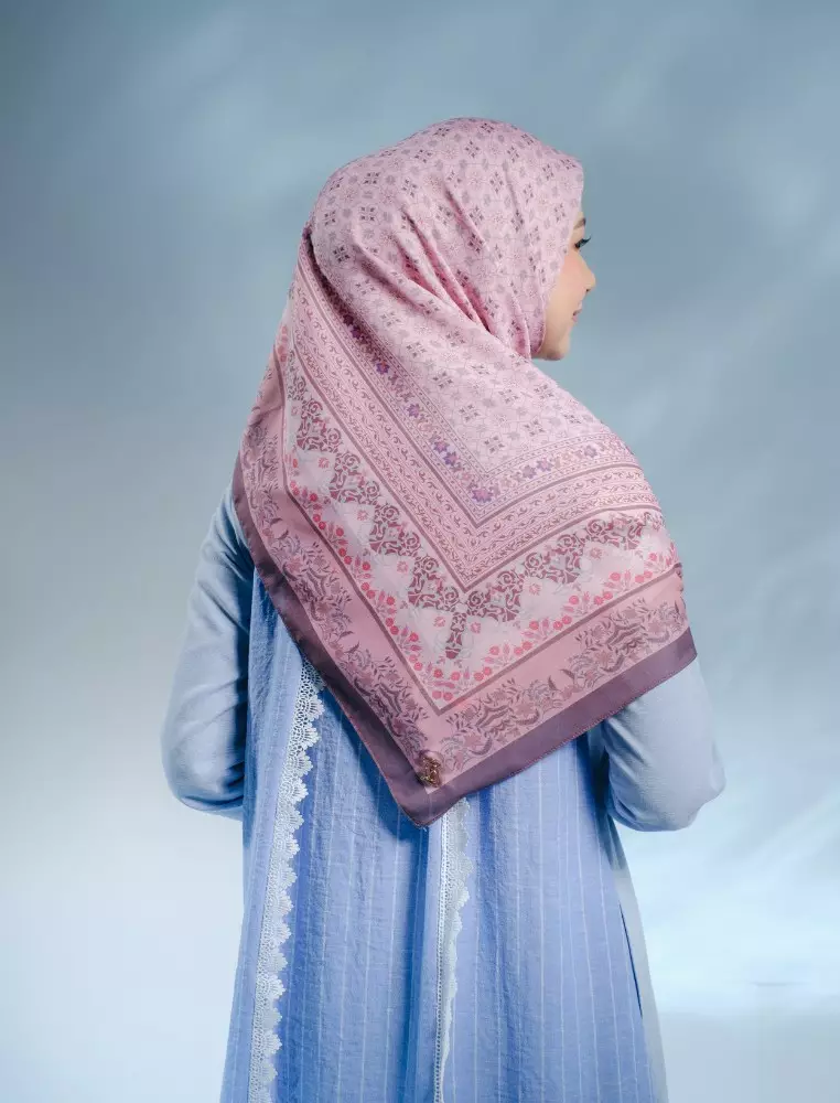CLIDIA Scarf Maroon - Kerudung Hijab Segiempat Motif With BOX - Bahan Nesla - Ukuran 115x115