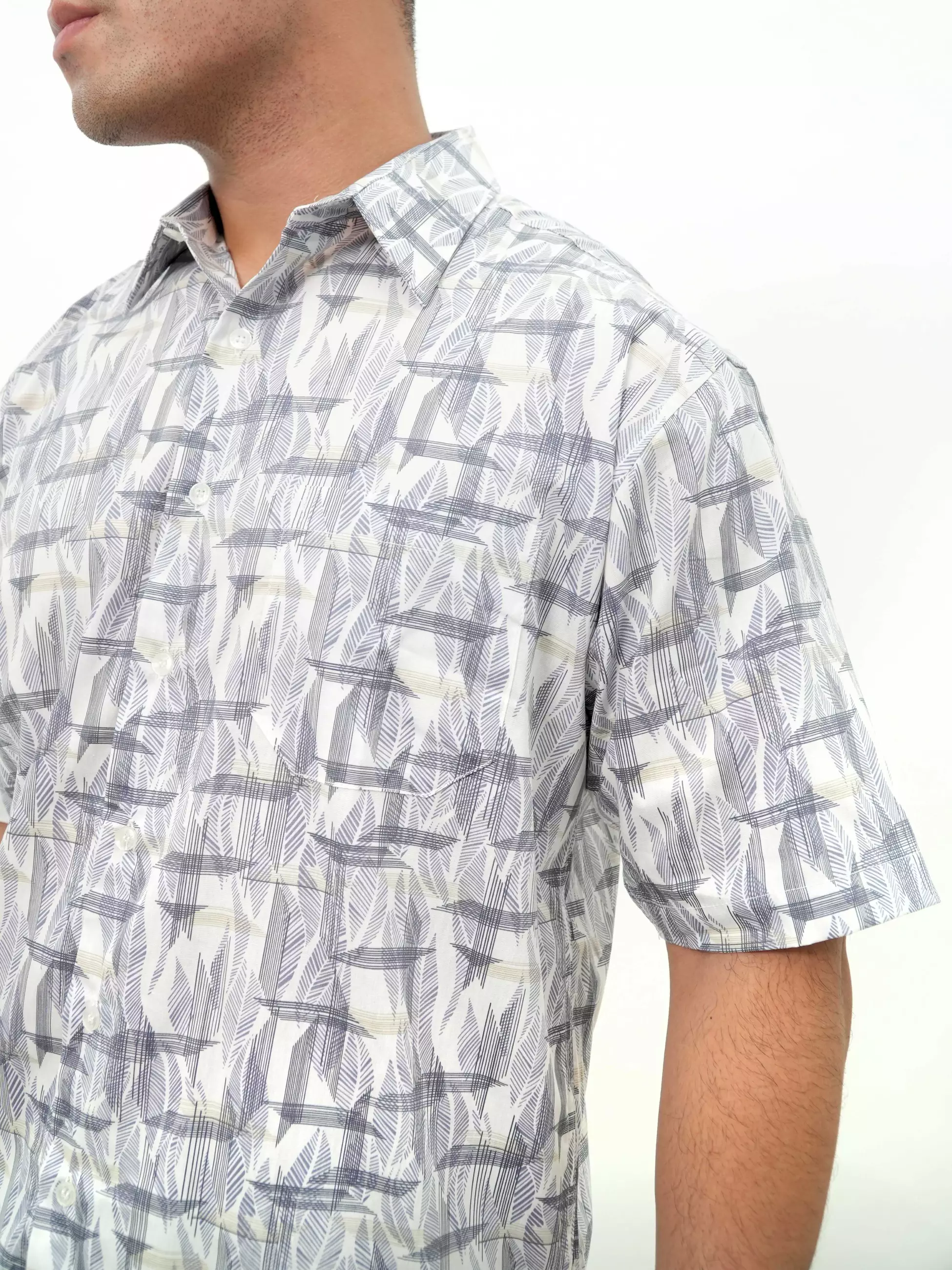 Kemeja Lengan Pendek Putih Abu 16813