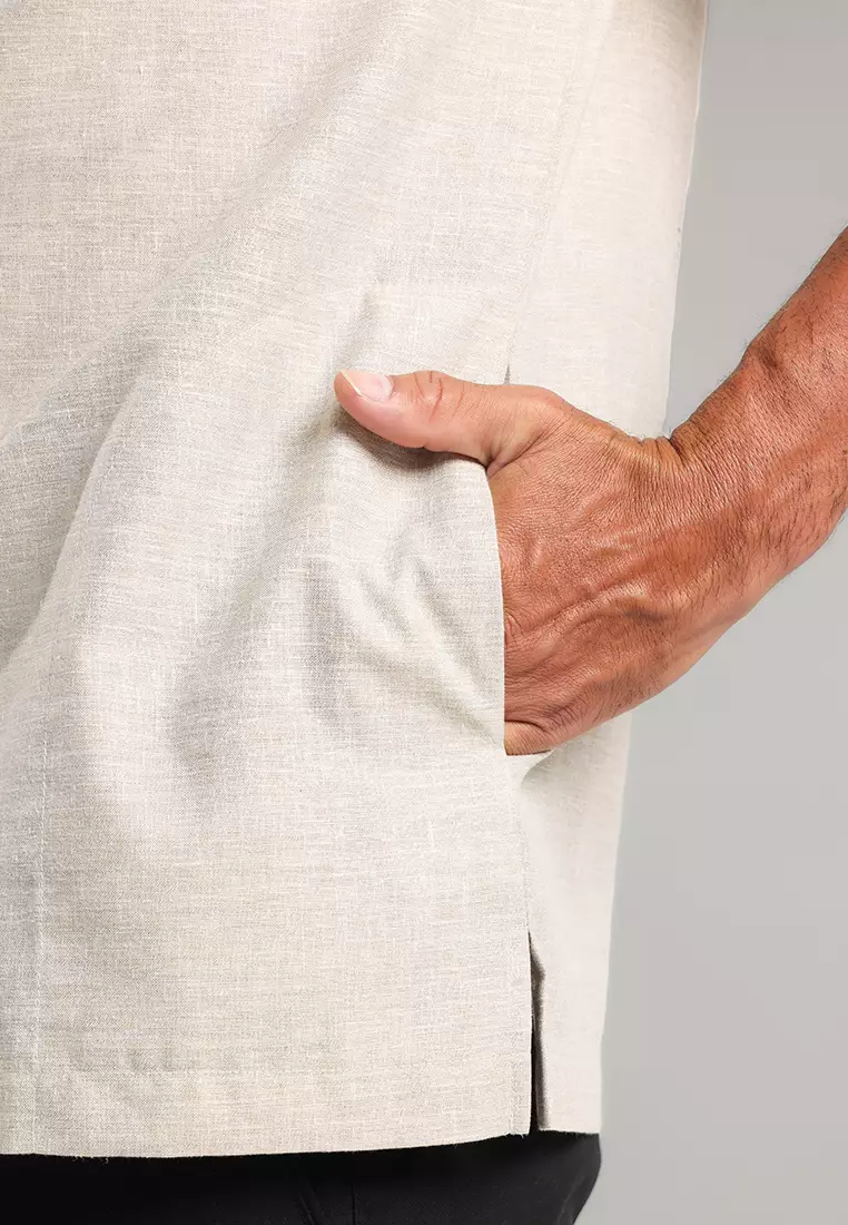 MOC x Habib Jafar Kemeja Koko Lengan Pendek Pria Hanif - Khaki