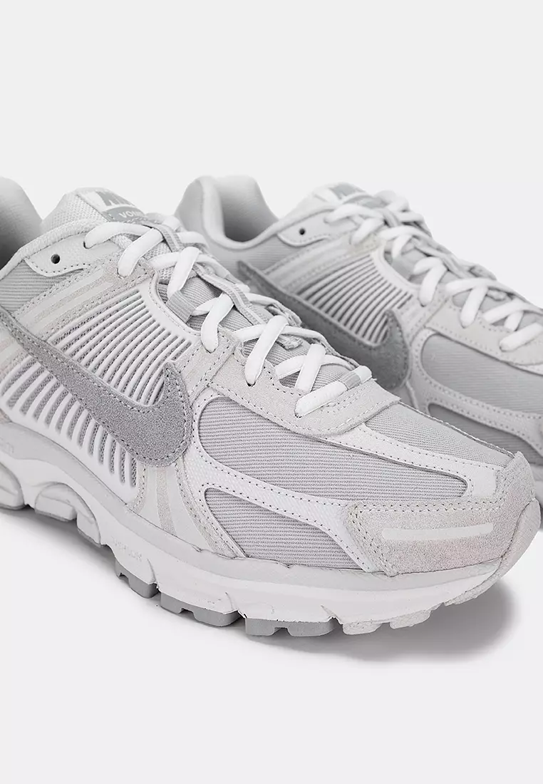 Zoom Vomero 5 SE Shoes