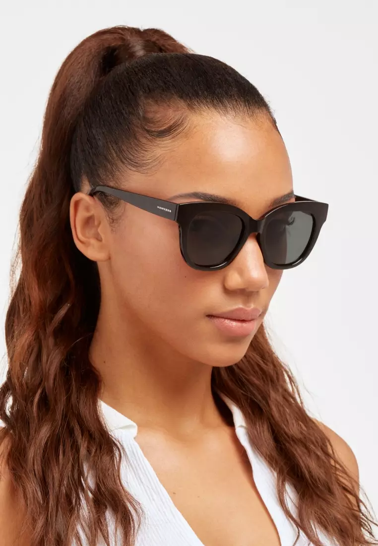 HAWKERS Audrey Neuve Polarized Black Grey Sunglasses For Men And Women, Unisex. Official Product Designed In Spain