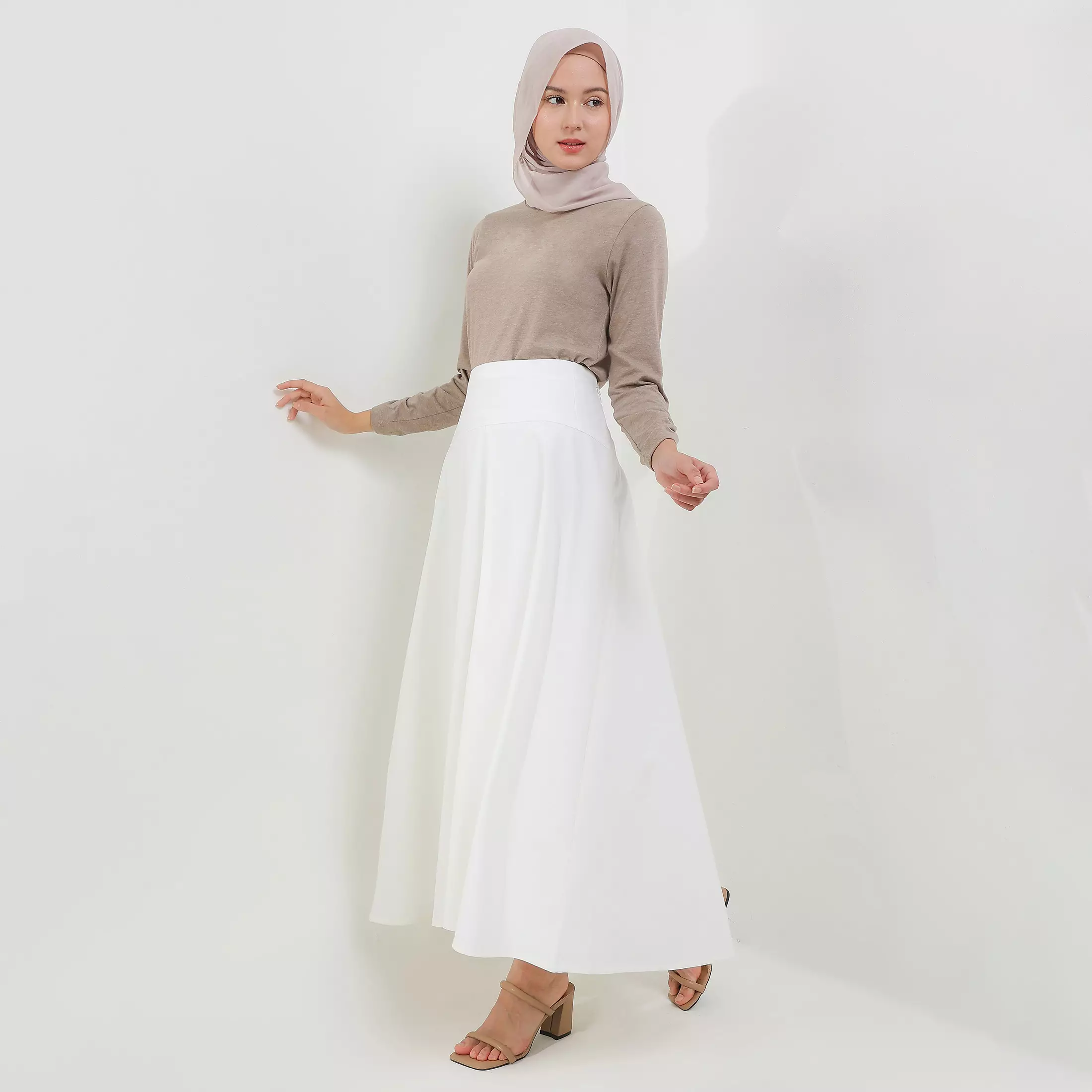 MFMW Odora Rok Panjang Broken White