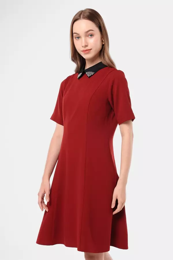 MINIMAL - Joseline - Dress Kerah Payet - Red Warna Red