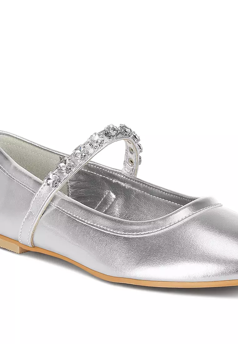 Sepatu Balerina Mary Jane Metalik Warna Perak