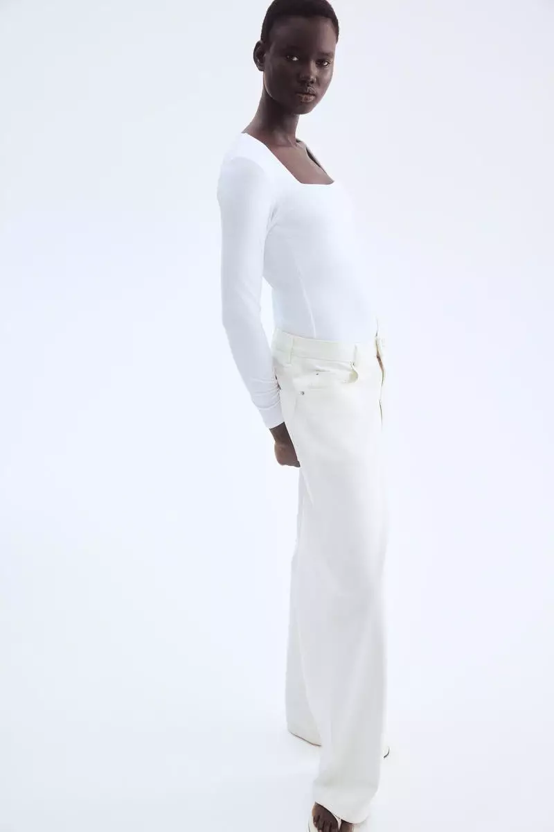 Long-sleeved jersey top